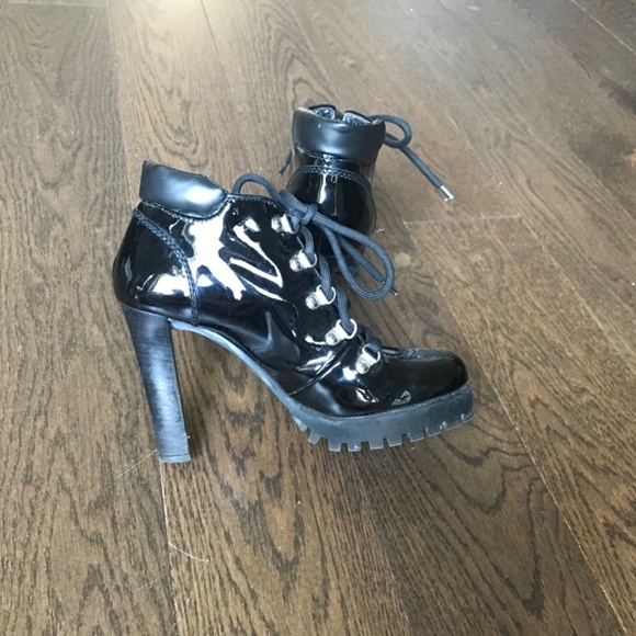 Dsquared2  vintage high  heel leather boots size 37. - Picture 6 of 9